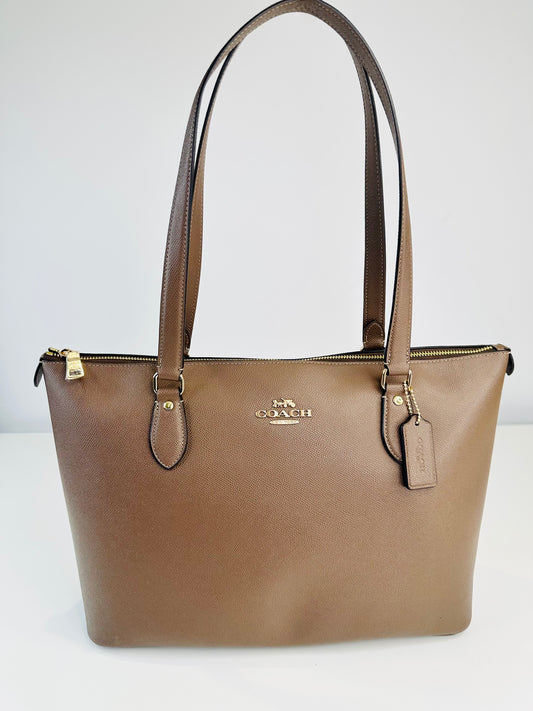 Gallery Leather Tote