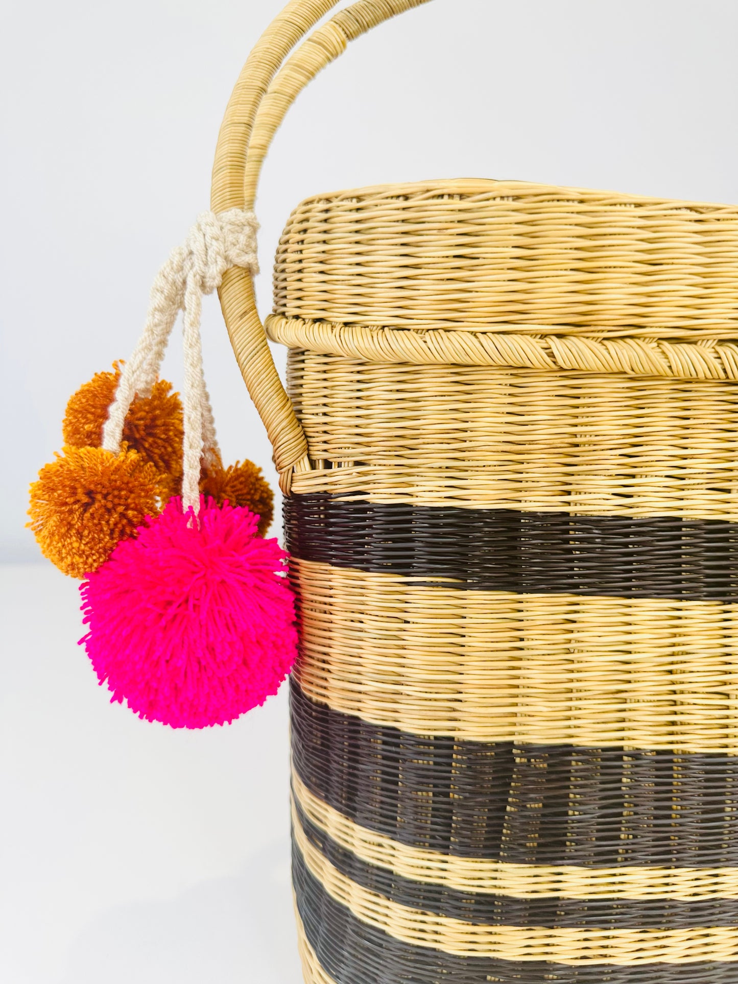 Cinto Stripe Wicker Bag