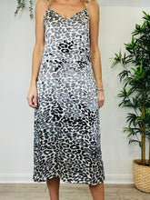 Load image into Gallery viewer, Anthony Leopard Print Dress - Size M
