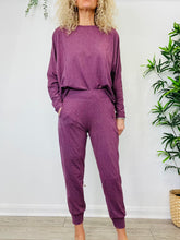 Load image into Gallery viewer, Long Sleeve Top &amp; Joggers Set - Size M
