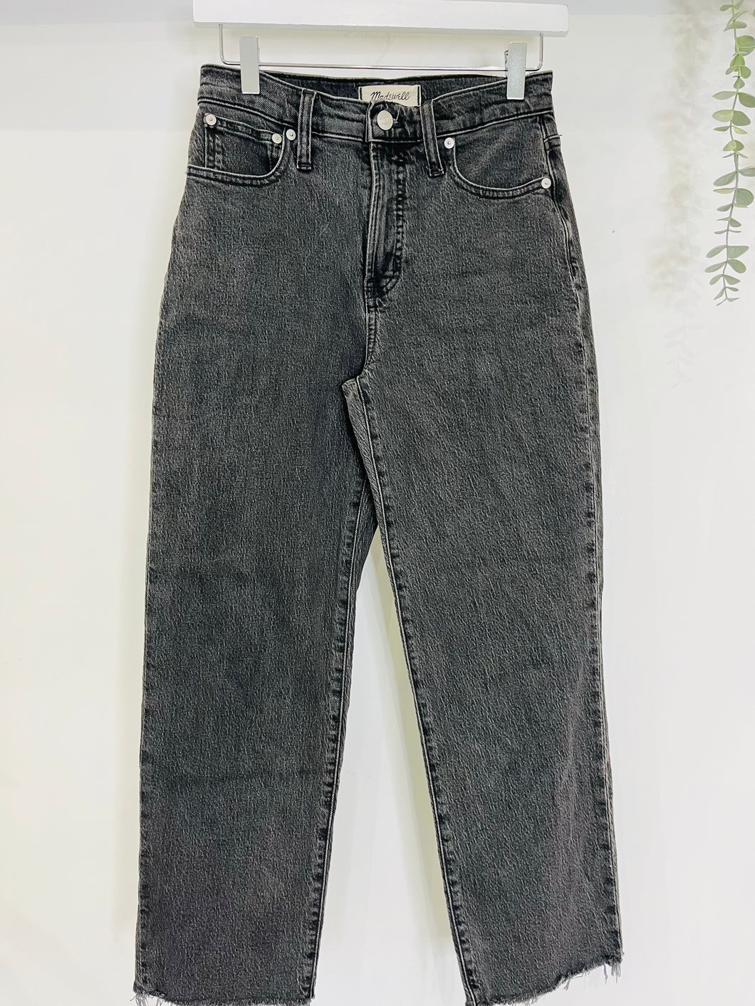 Straight Leg Jeans - Size 25