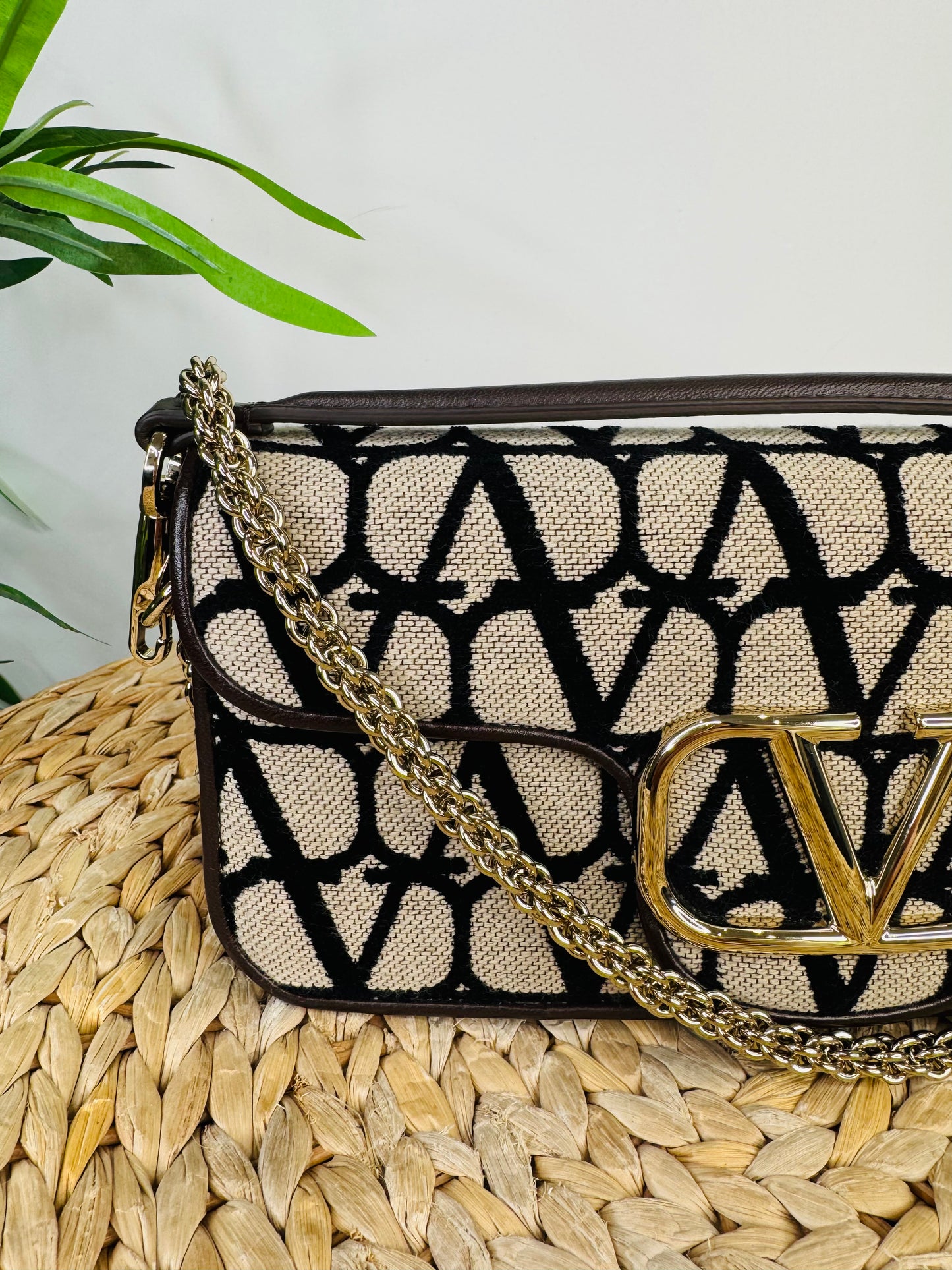 Locò Woven Shoulder Bag