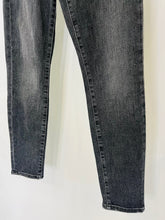 Load image into Gallery viewer, Le Garcon Jeans - Size 27
