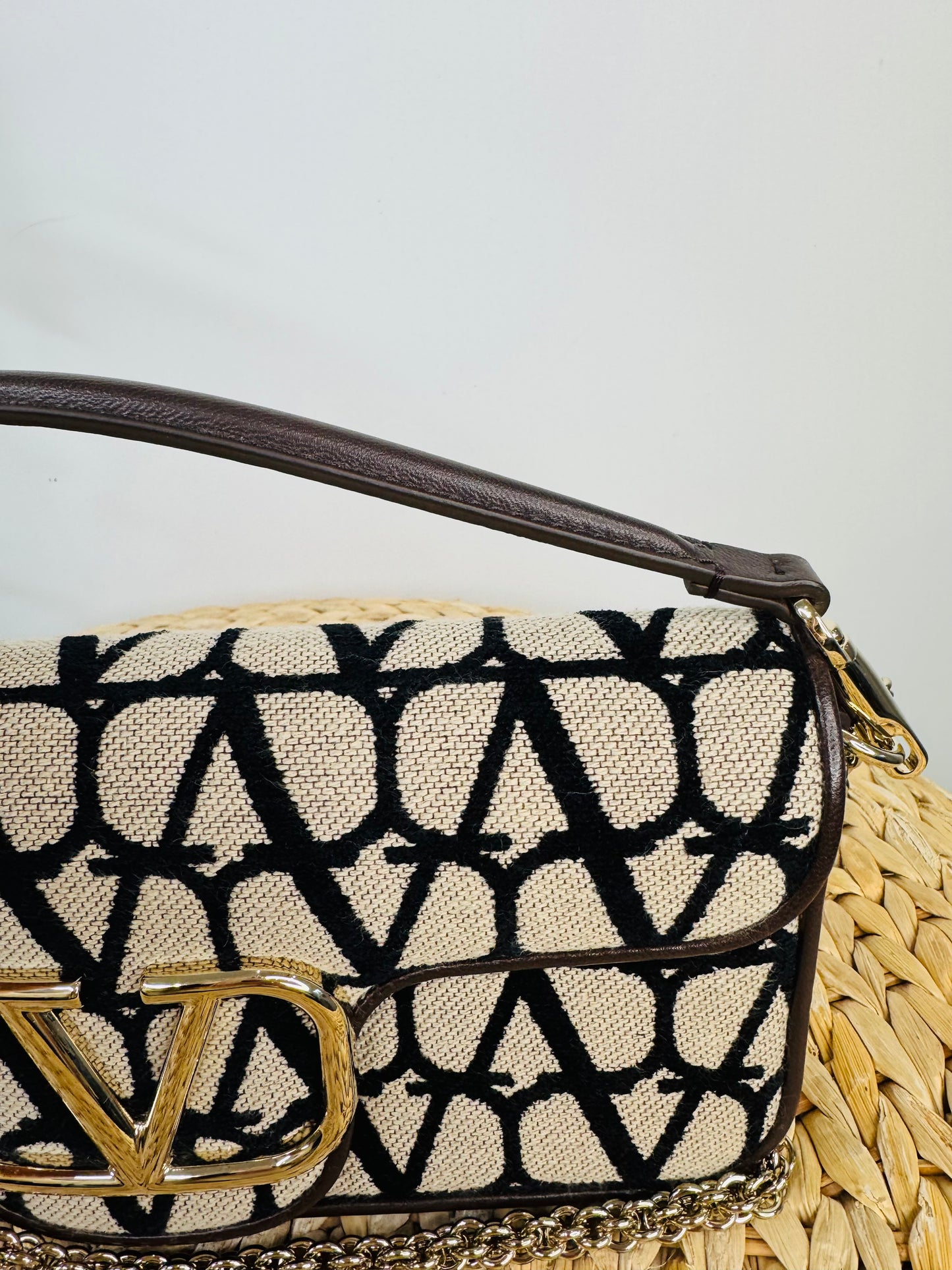 Locò Woven Shoulder Bag
