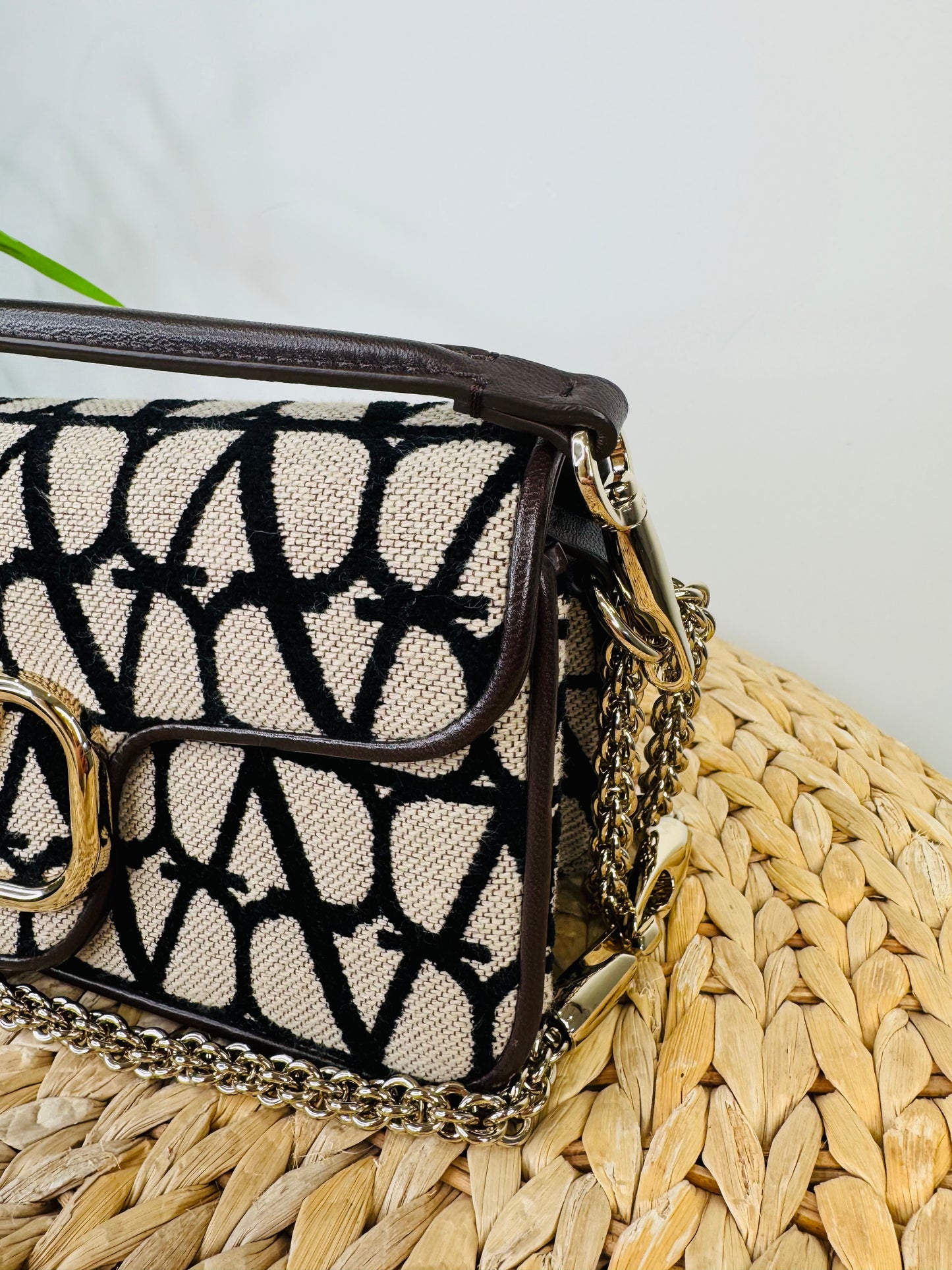 Locò Woven Shoulder Bag