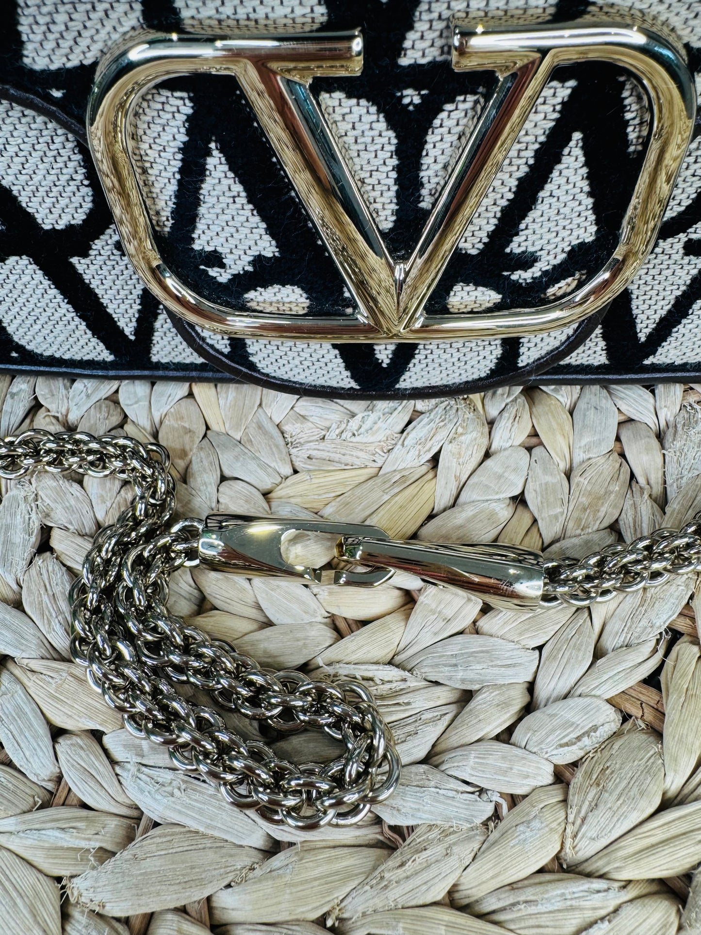 Locò Woven Shoulder Bag
