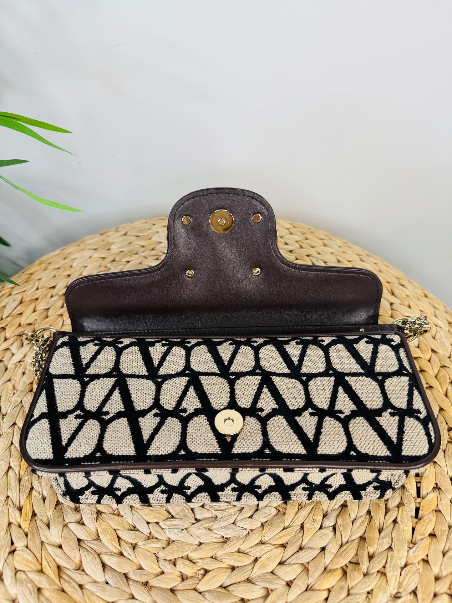 Locò Woven Shoulder Bag
