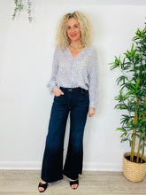 Load image into Gallery viewer, The Roller Flared Jeans - Size 30
