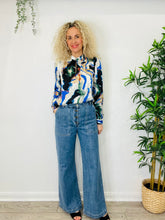 Load image into Gallery viewer, Wide Leg Jeans - Size 12
