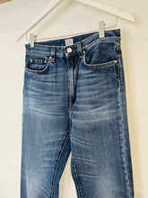 Load image into Gallery viewer, Slim Leg Jeans - Size 26
