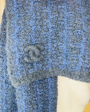 Load image into Gallery viewer, Cashmere Boucle Scarf
