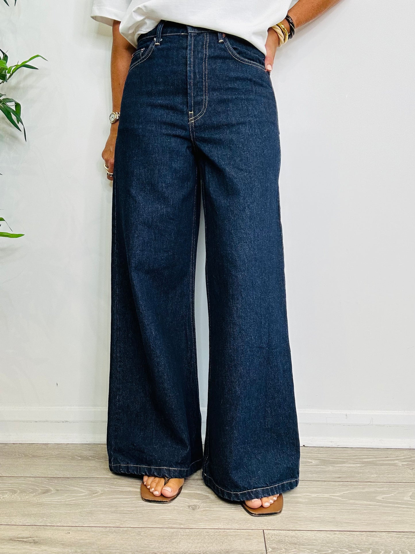 Wide Leg Jeans - Size 24