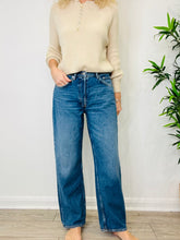 Load image into Gallery viewer, Shore Jeans - Size 29
