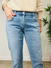 Load image into Gallery viewer, Emerson Jeans - Size 29
