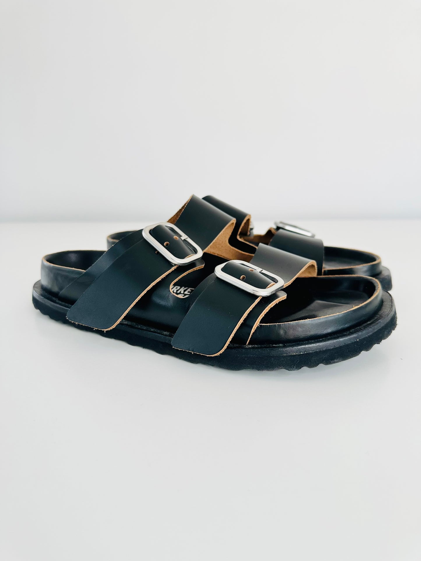 1774 Arizona Sandals - Size 38