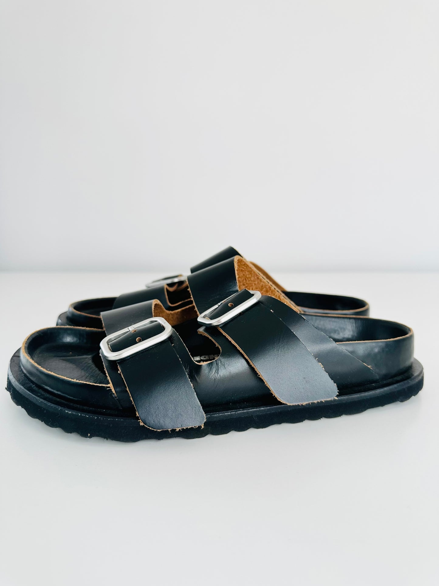 1774 Arizona Sandals - Size 38
