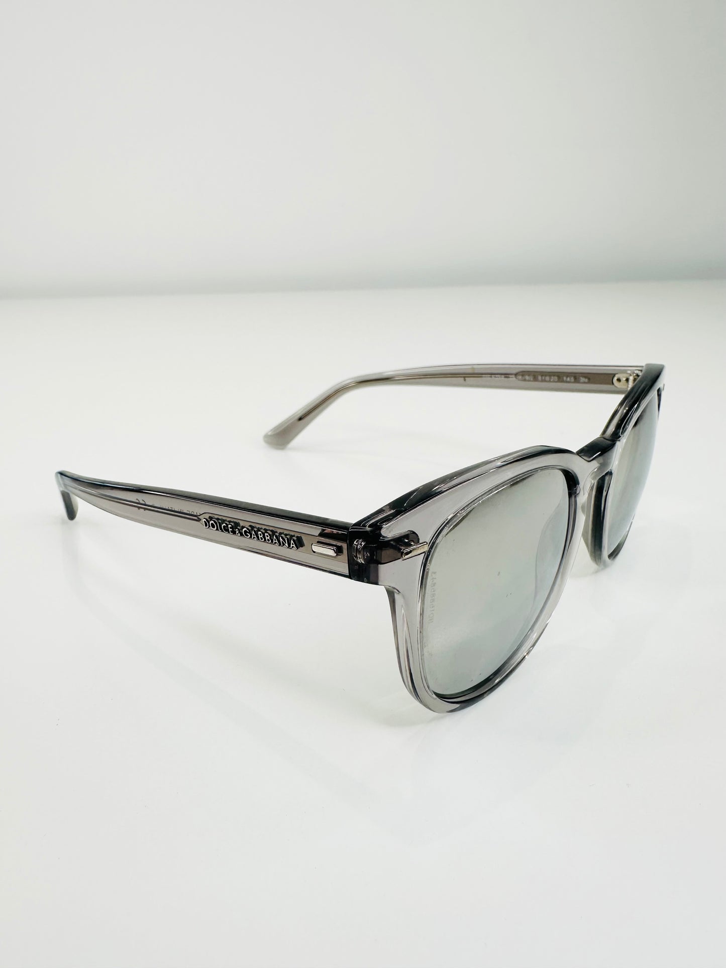 Mirrored Lens Sunglasses