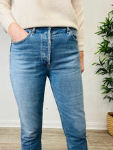 Load image into Gallery viewer, Jolene Slim Jeans - Size 28
