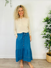 Load image into Gallery viewer, Chambray Denim Skirt - Size 10
