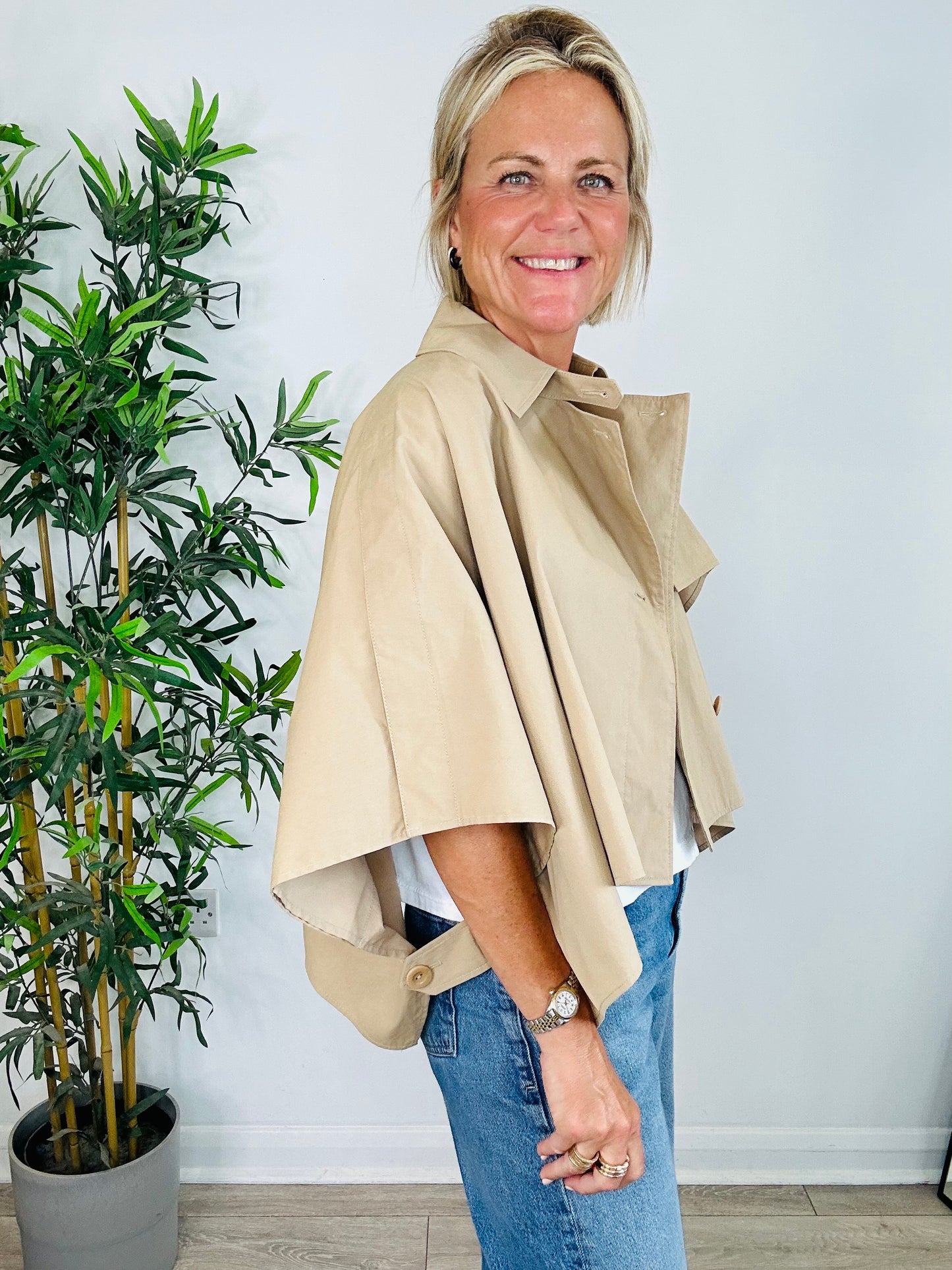 Short Trench Cape Jacket - O/S