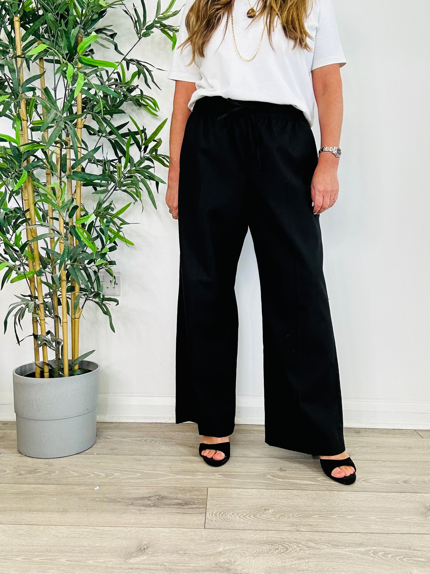 Wide Leg Trousers - Size 44