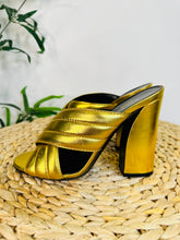 Load image into Gallery viewer, Gold Mules - Size 39.5
