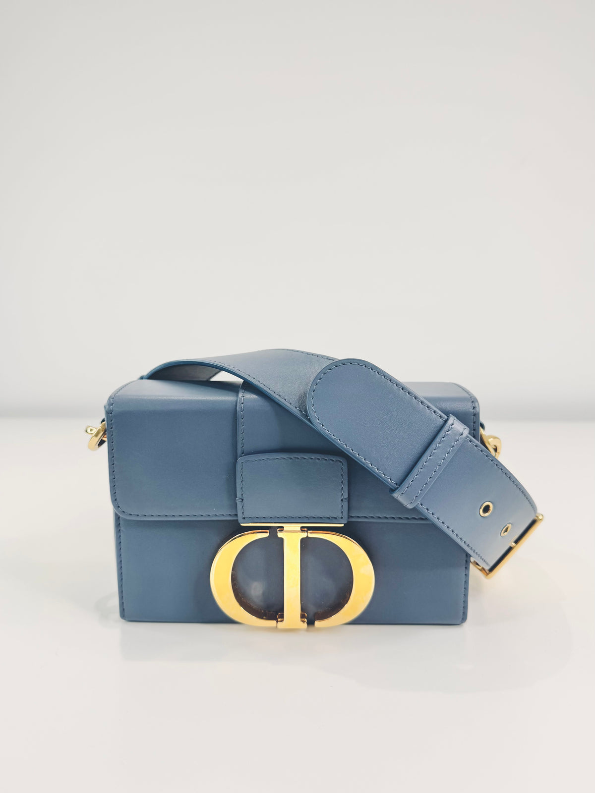 30 Montaigne Small Box Bag