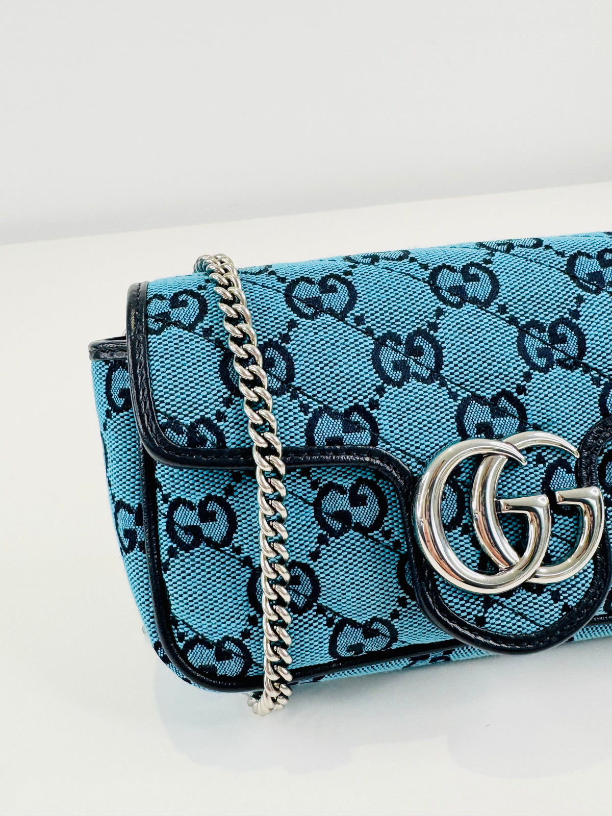 Canvas GG Marmont Super Mini Bag