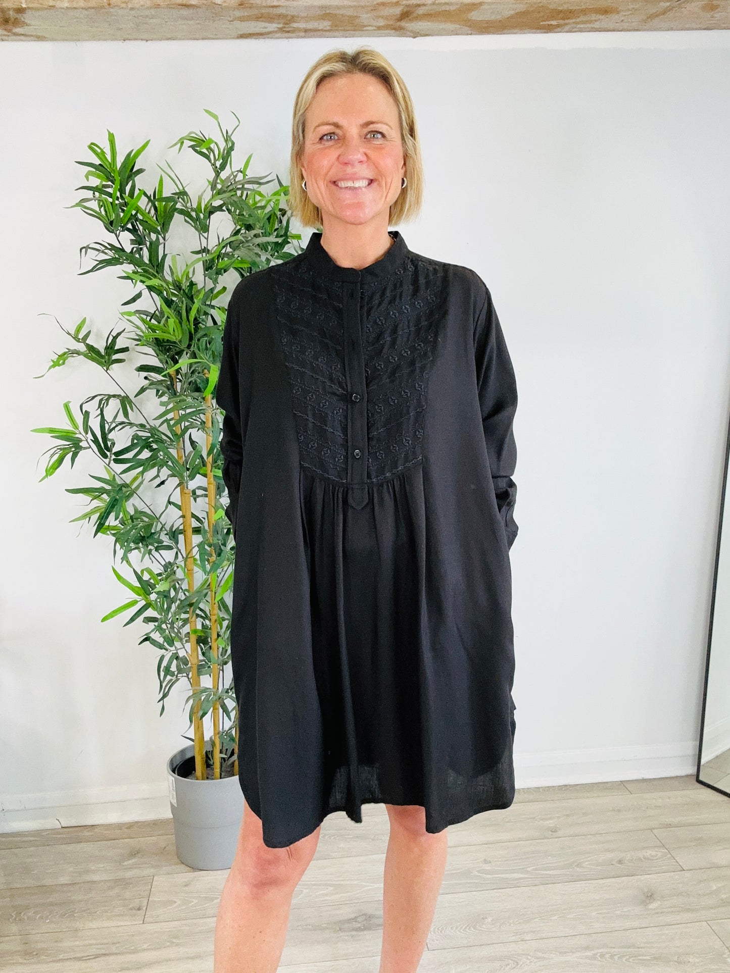 Embroidered Bilbao Dress - Size 38