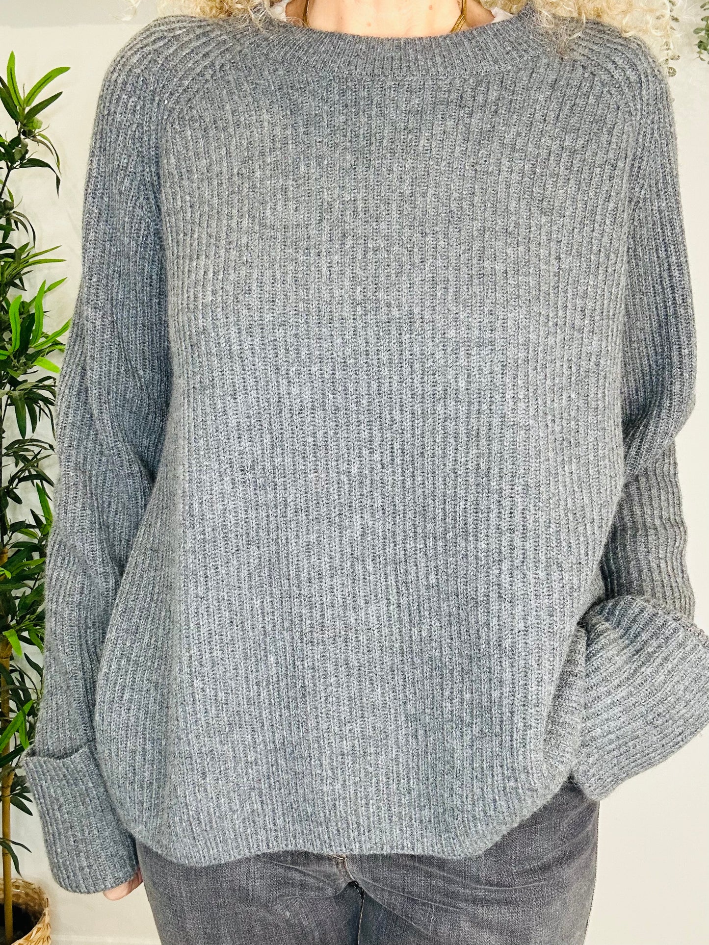 Ribbed Jumper - Size L