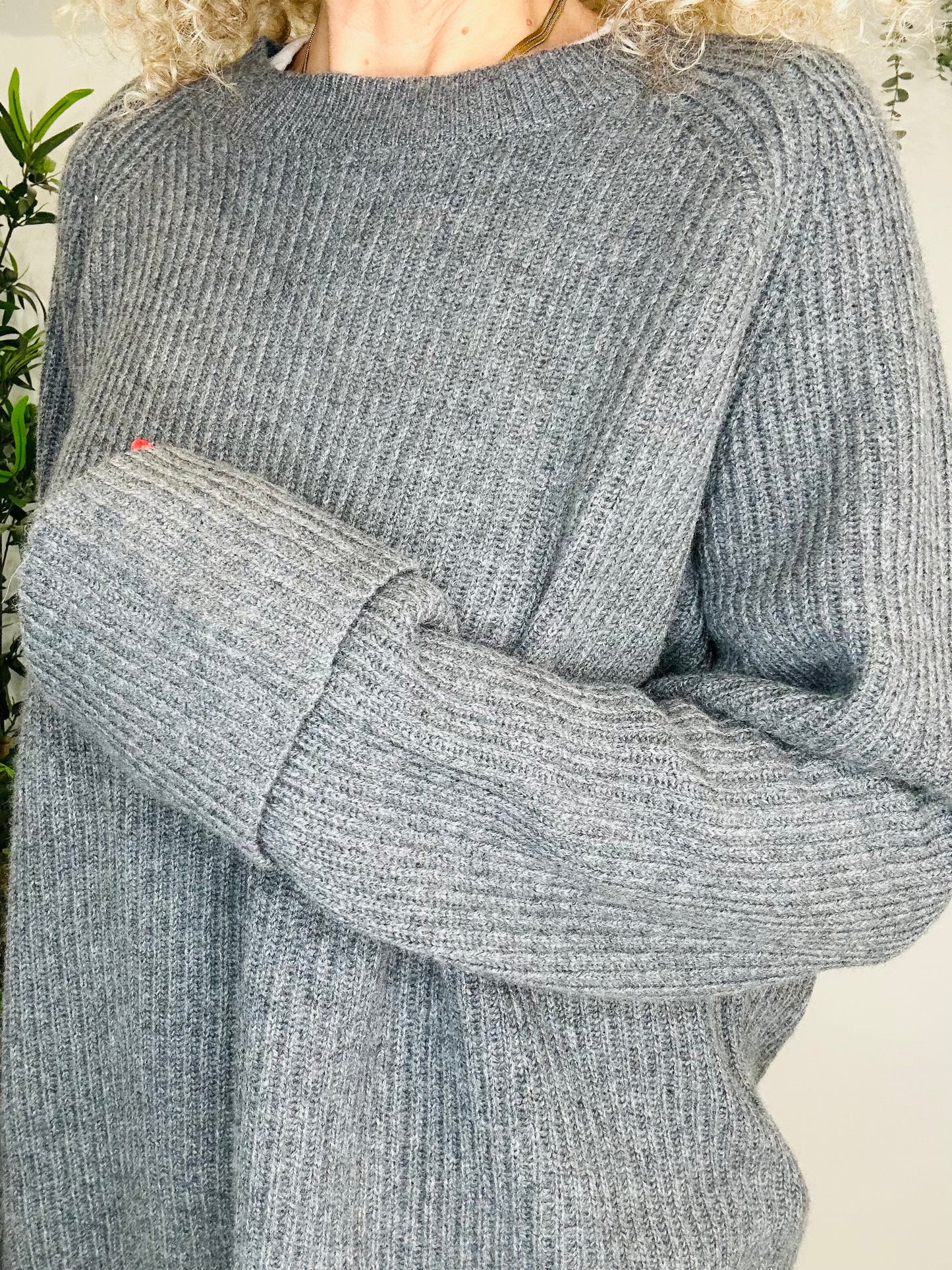 Ribbed Jumper - Size L