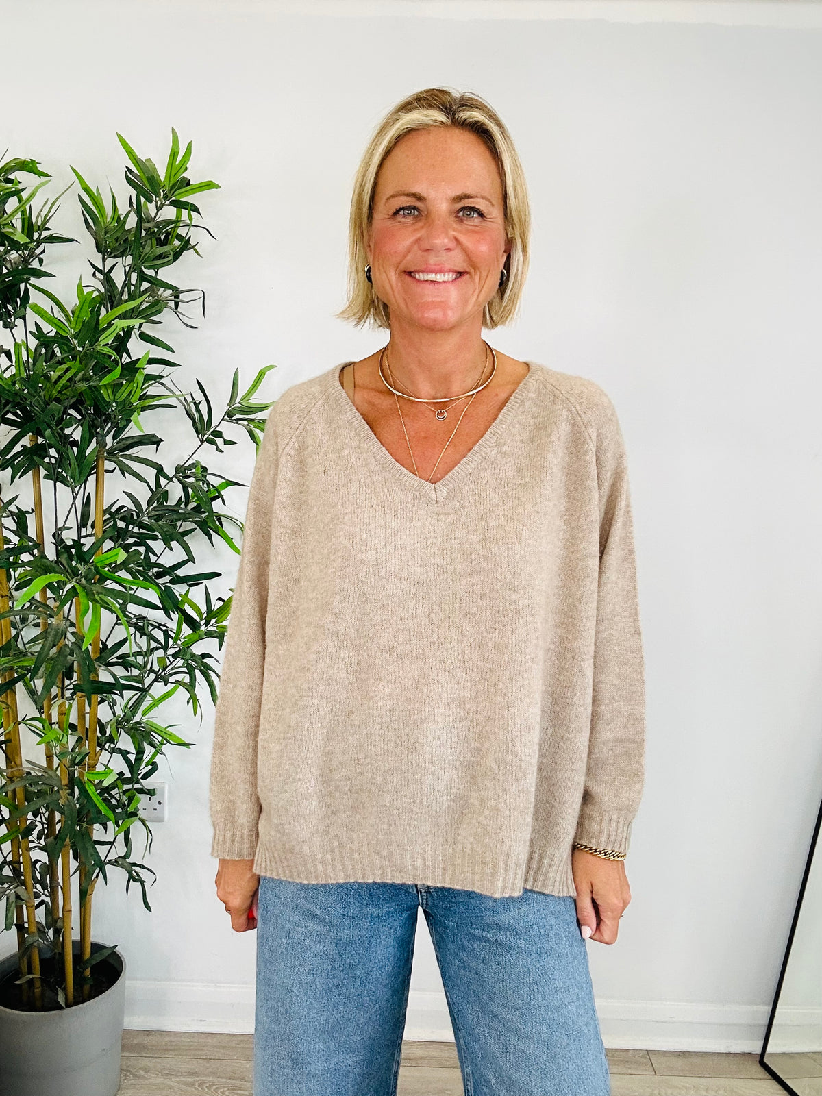 Cashmere V-Neck Jumper - Size 4