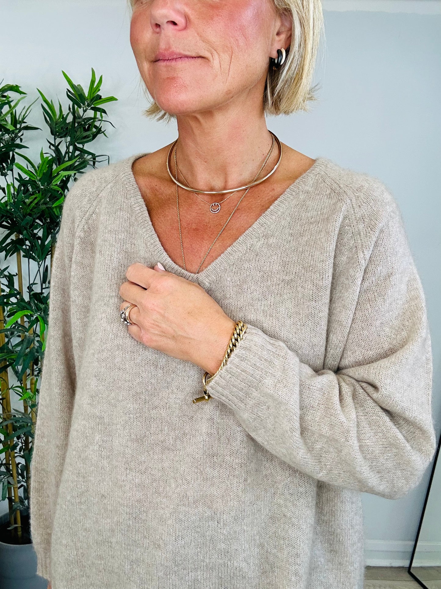 Cashmere V-Neck Jumper - Size 4