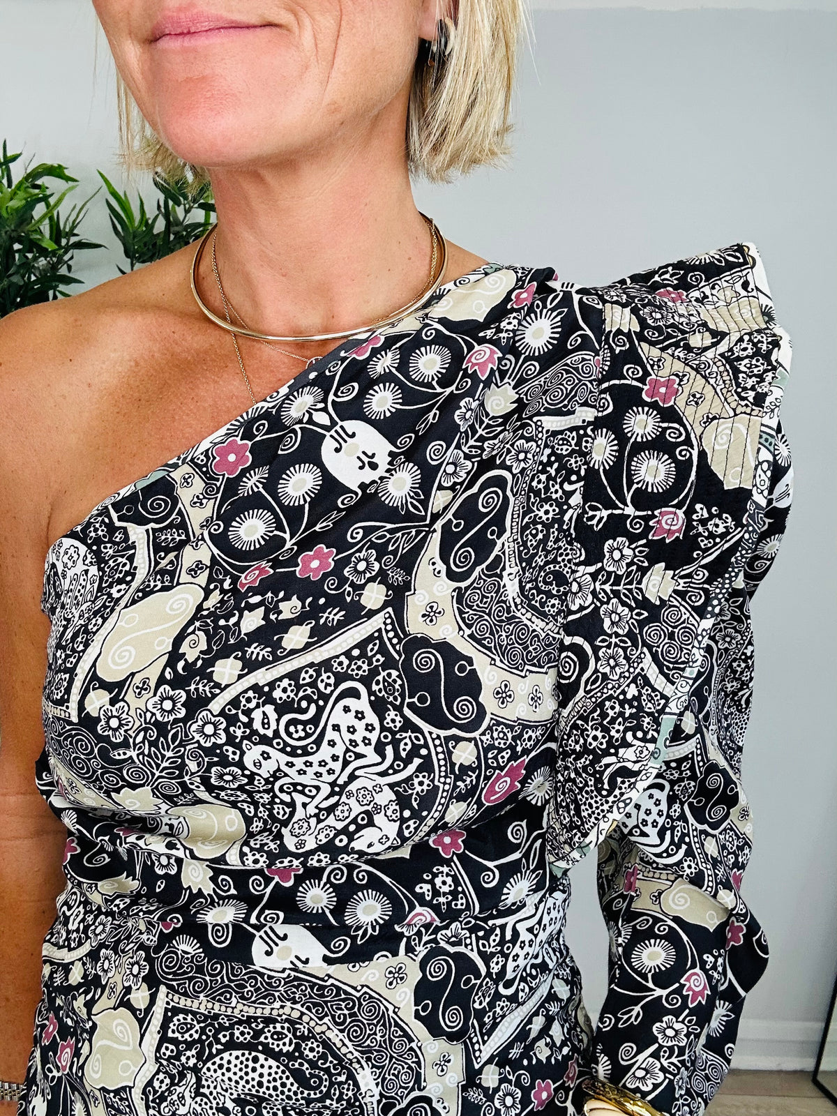 Carina One Shoulder Top - Size 40