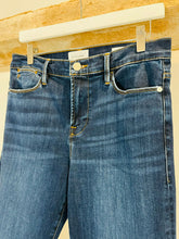 Load image into Gallery viewer, Le High Straight Jeans - Size 29
