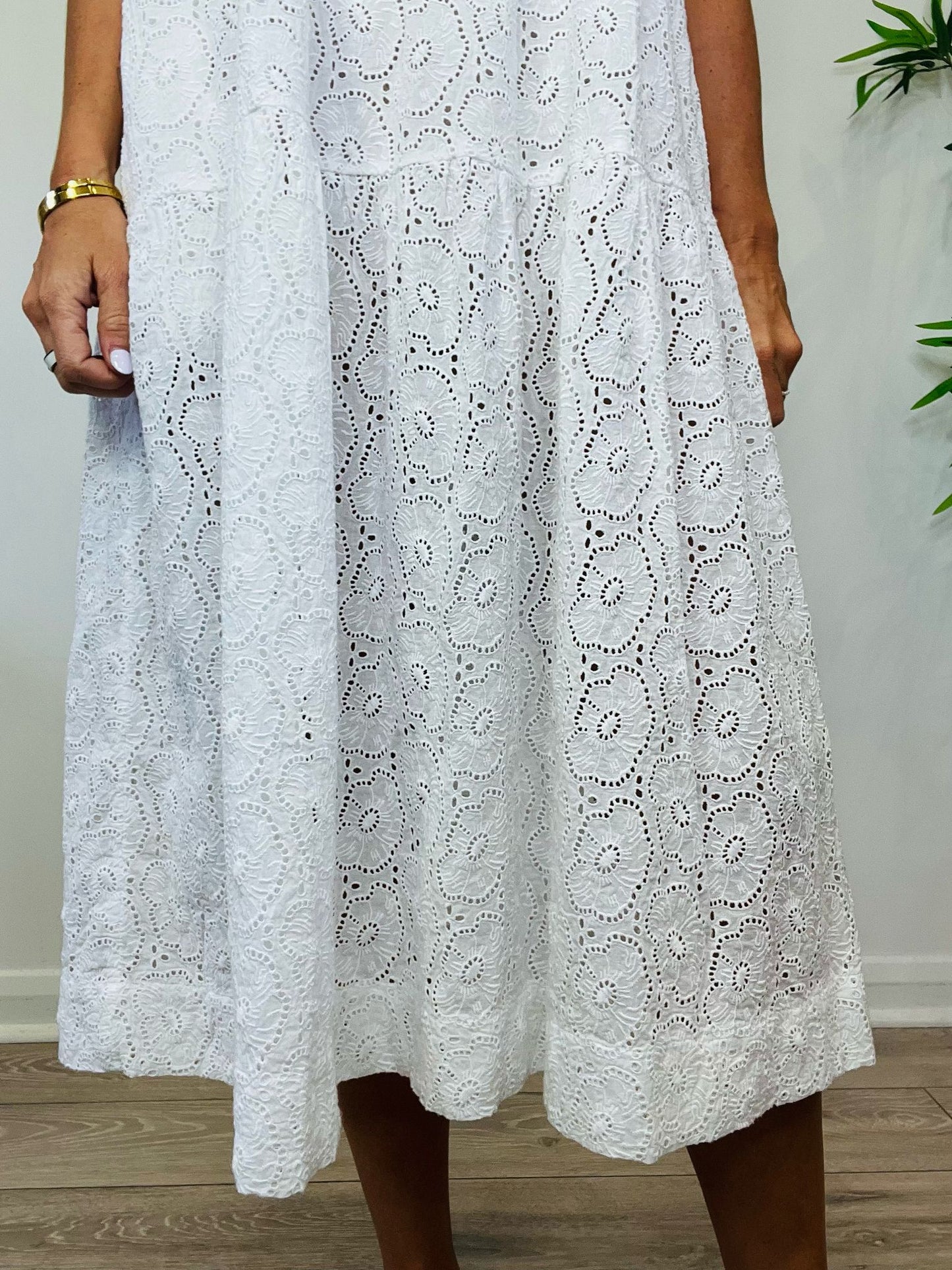Sleeveless Broderie Dress - Size 16